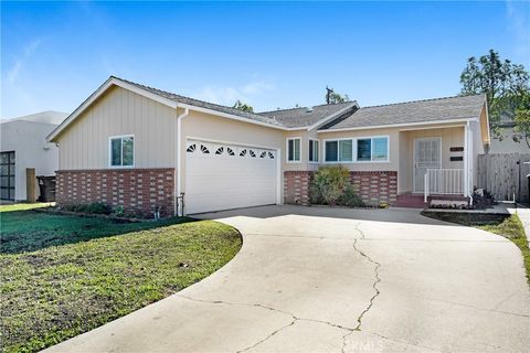 Photo of 12456 Beatrice St, Los Angeles, CA 90066 (MLS # OC25249043) Photo of 12456 Beatrice St, Los Angeles, CA 90066 (MLS # OC25249043)