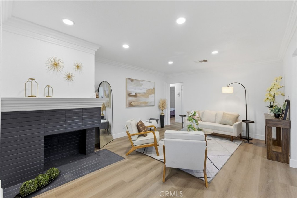 140 W Grove Street