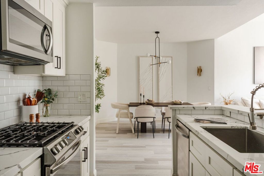 3284 Barham Boulevard 301