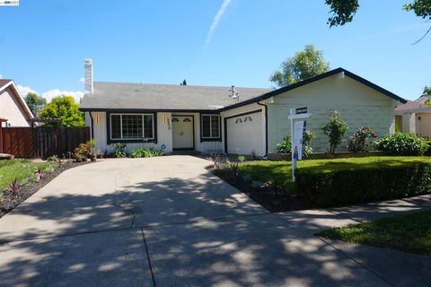 Photo of 3370 Alder Ave Ave, Fremont, CA 94536 (MLS # 41132331)