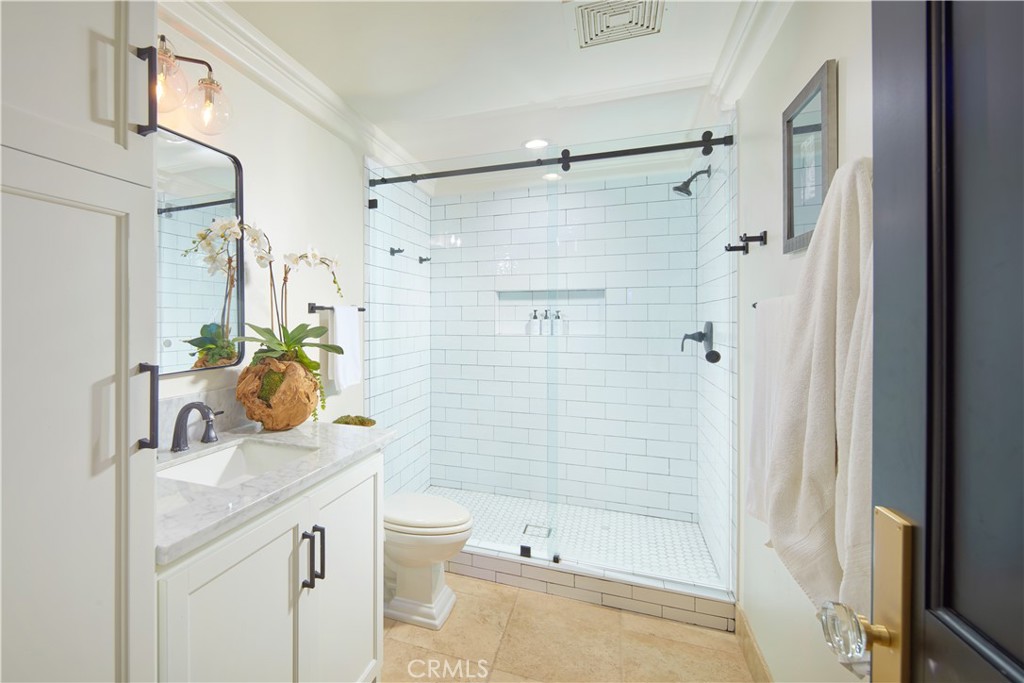 Emerald Bay (EB) - Residential Lease