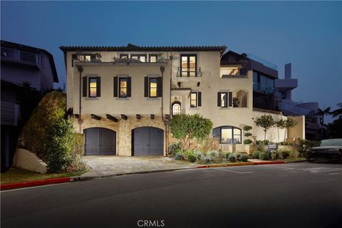 Photo of 11 Emerald Bay, Laguna Beach, CA 92651 (MLS # NP25059350)