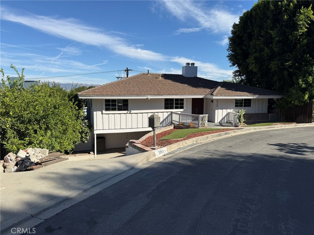 Photo of 5368 Campo Road, Woodland Hills, CA 91364 (MLS # GD25244632)