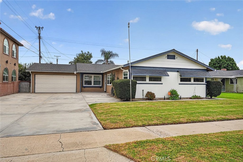8032 San Luis