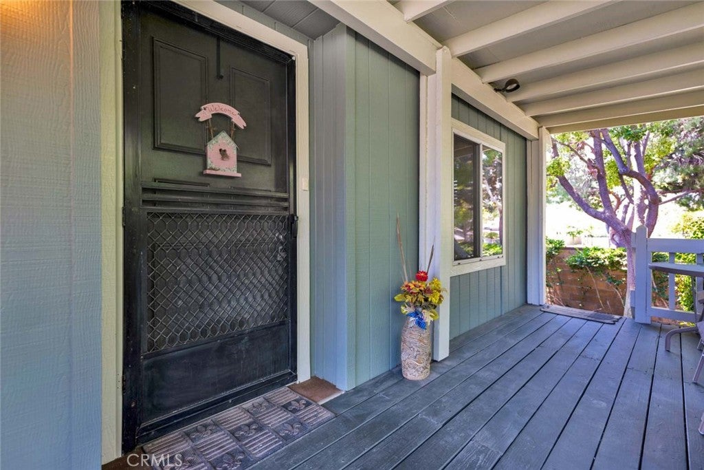 5200 Irvine Blvd. 285