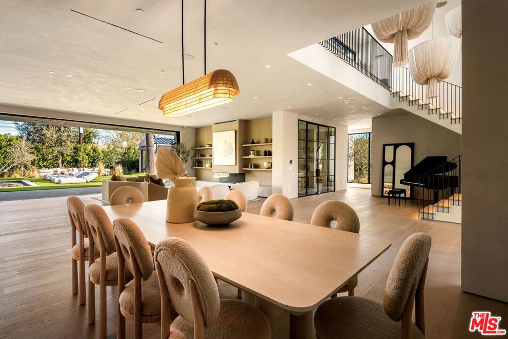 5344 Oak Park Avenue