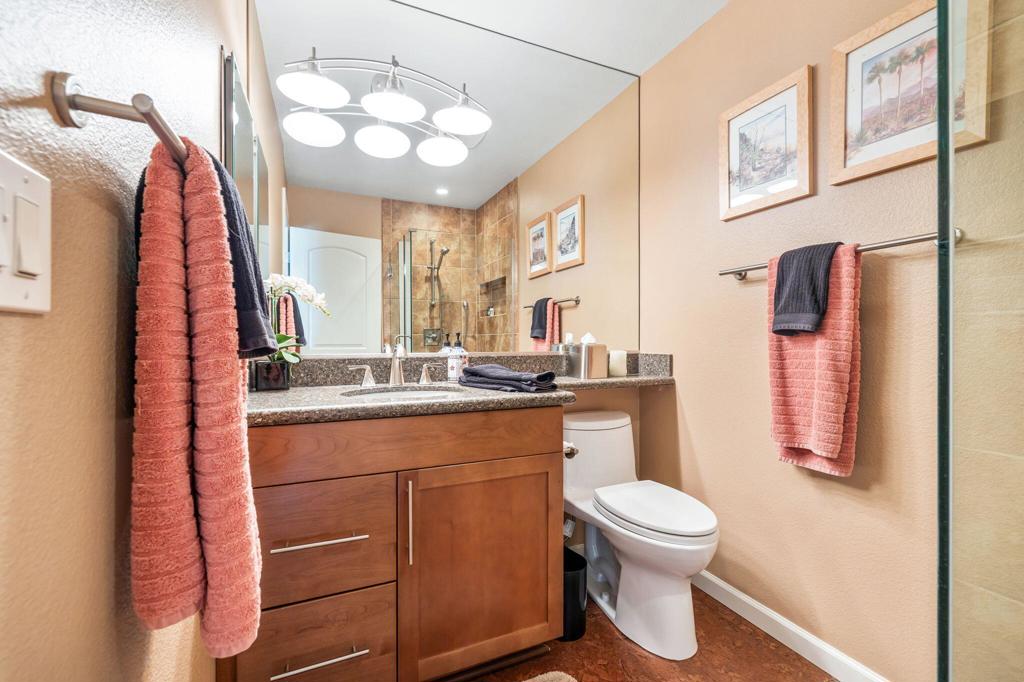 Palm Royale - Residential