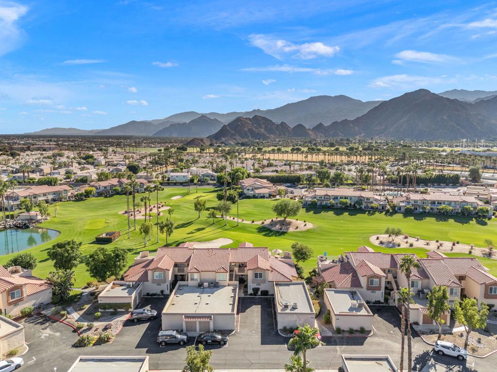 Palm Royale - Residential