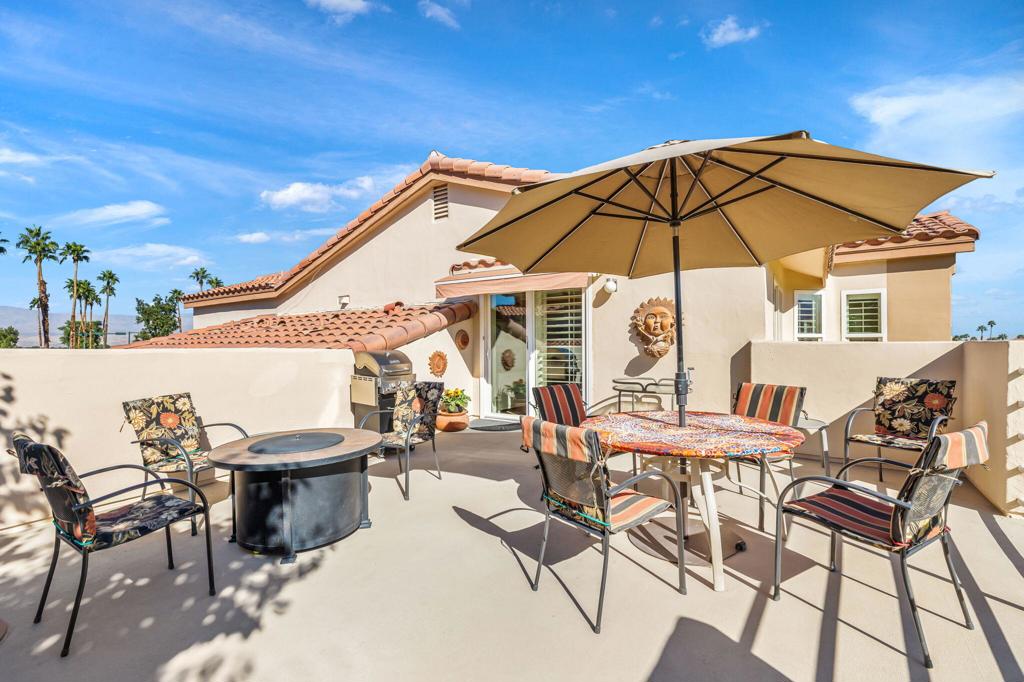 Palm Royale - Residential