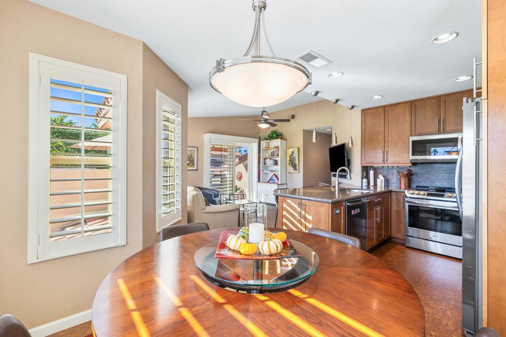 Palm Royale - Residential