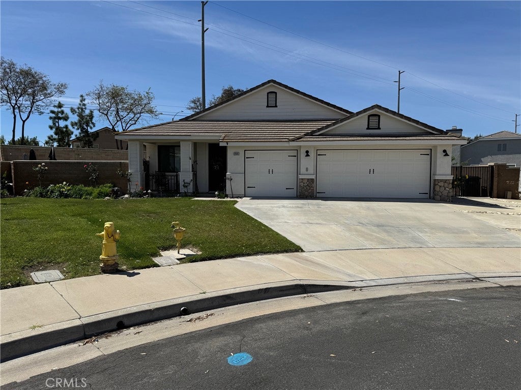 12643 Dutch Court