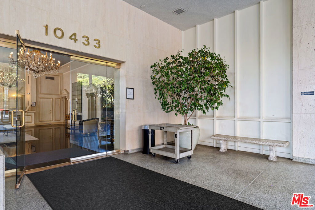 10433 Wilshire Boulevard 301