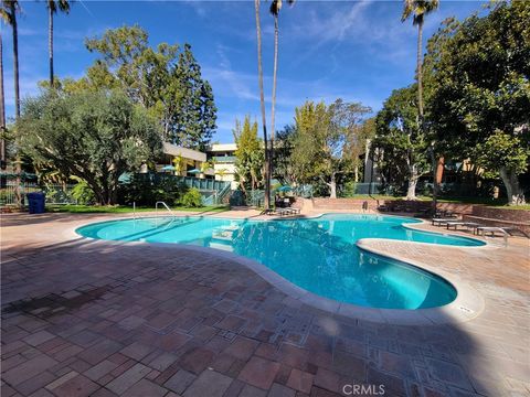 Photo of 448 N Bellflower Blvd, Long Beach, CA 90814 (MLS # PW26093476)