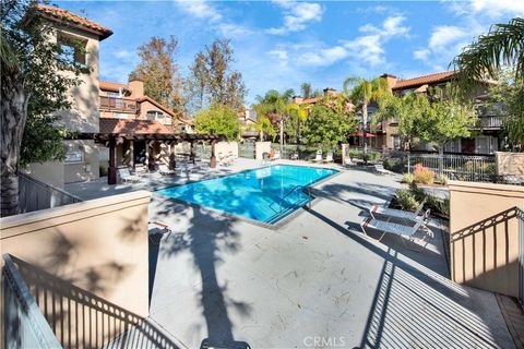 Photo of 5 Aubrieta, Rancho Santa Margarita, CA 92688 (MLS # OC26068840)
