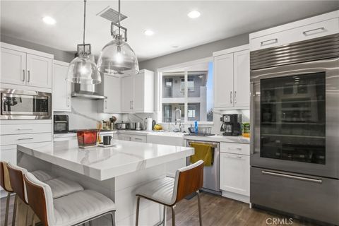 1639 Bridgewater Way Costa Mesa CA 92627