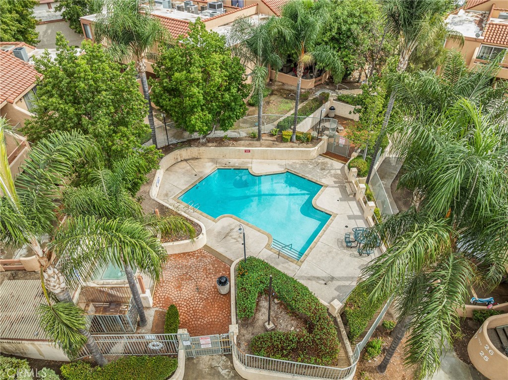 1440 W Edgehill Road 10