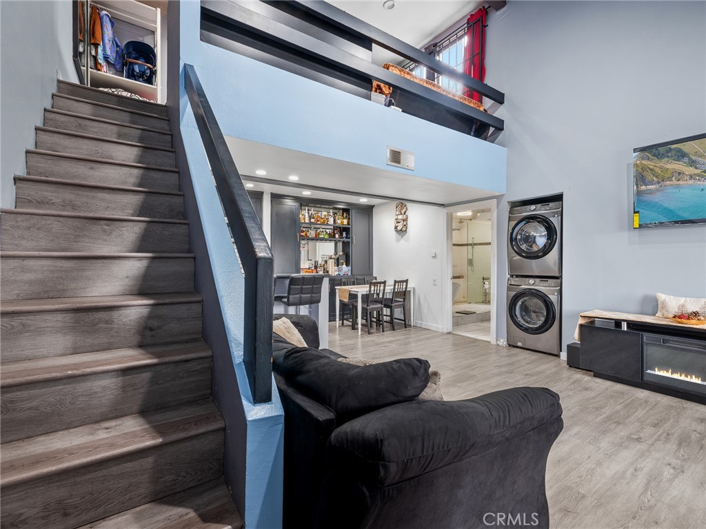 1440 W Edgehill Road 10