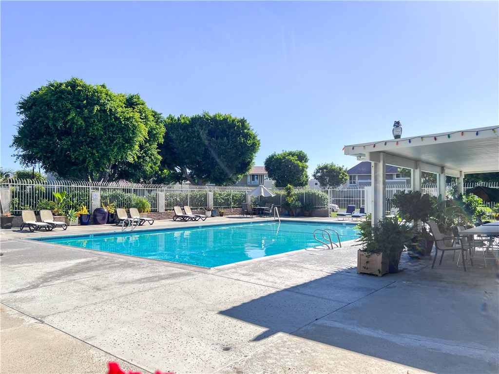 Walnut Square (WS) - Residential