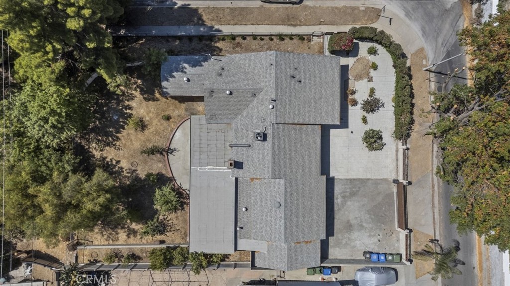 Properties 3 11230 Dominica Avenue