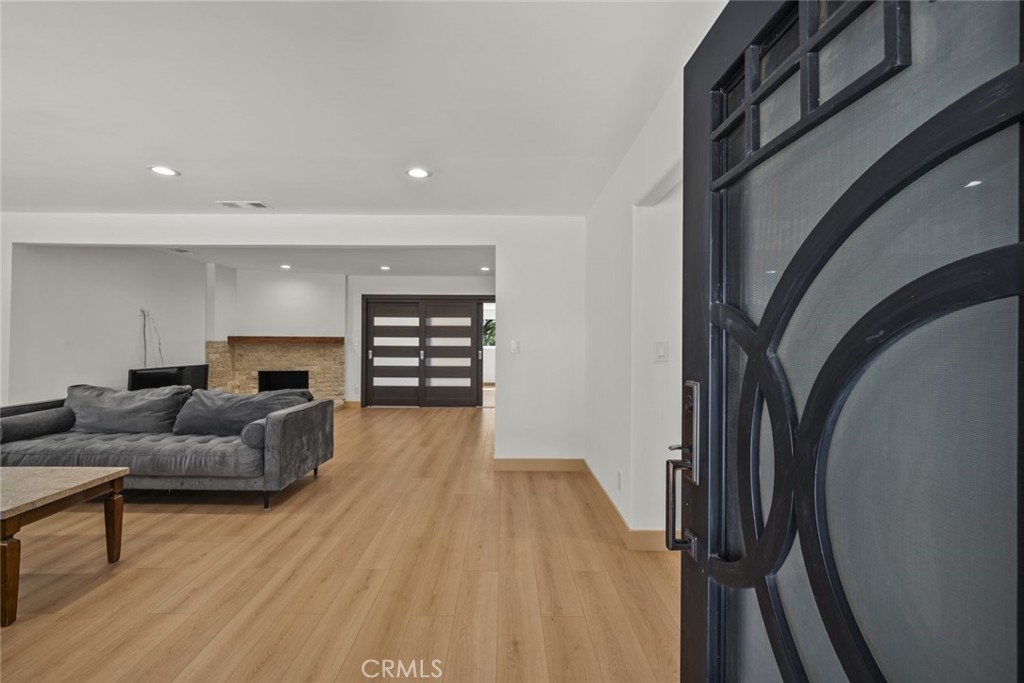 Properties 2 11230 Dominica Avenue