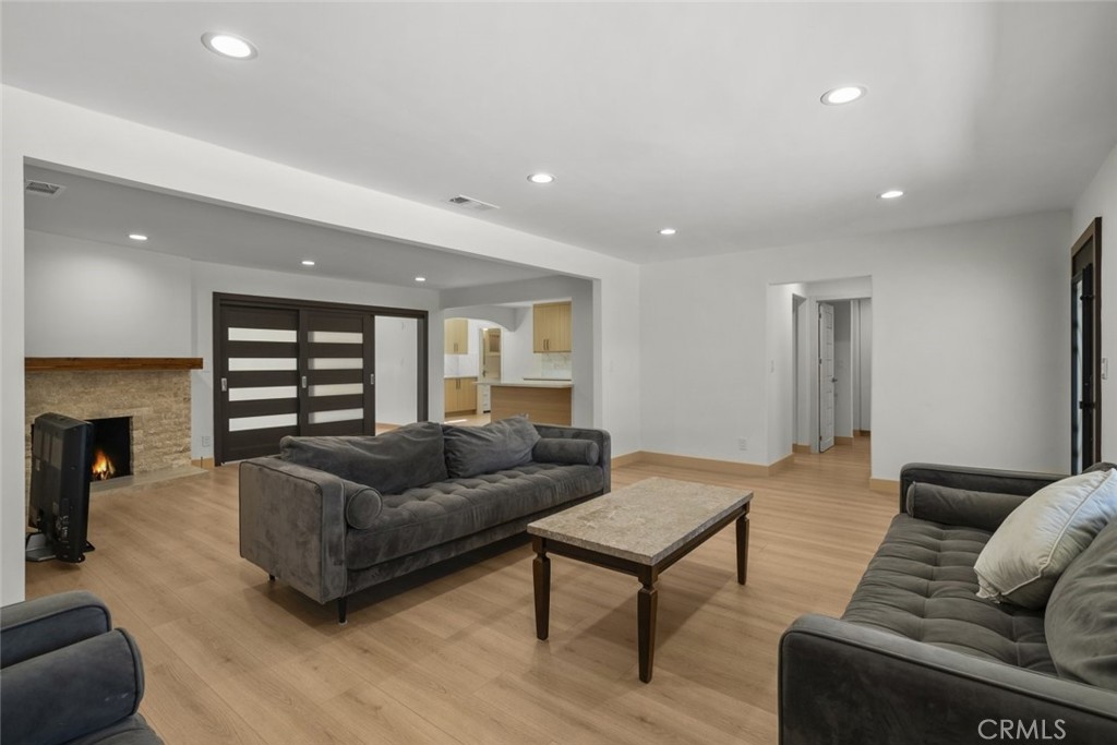 Properties 4 11230 Dominica Avenue