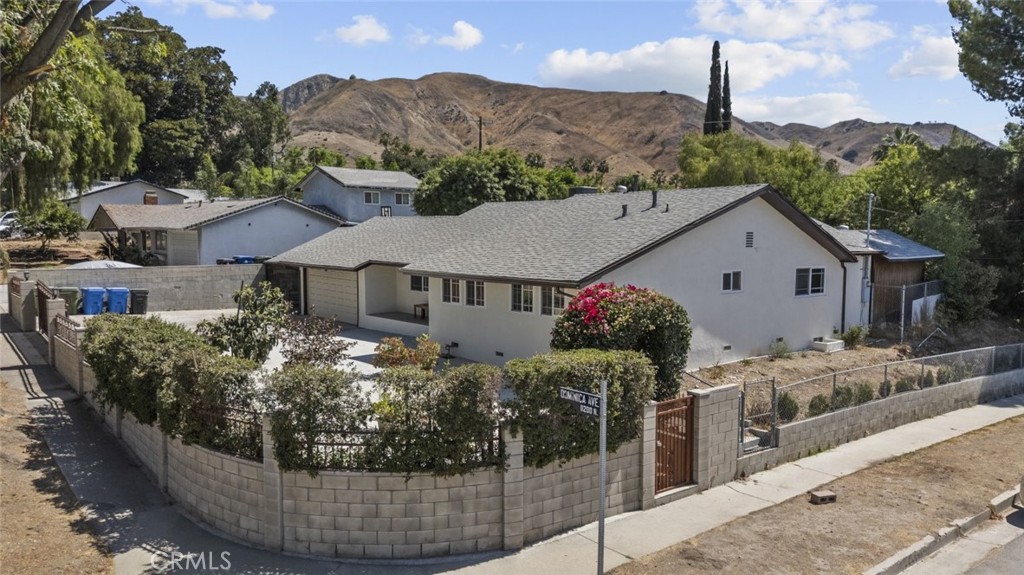 Properties 1 11230 Dominica Avenue