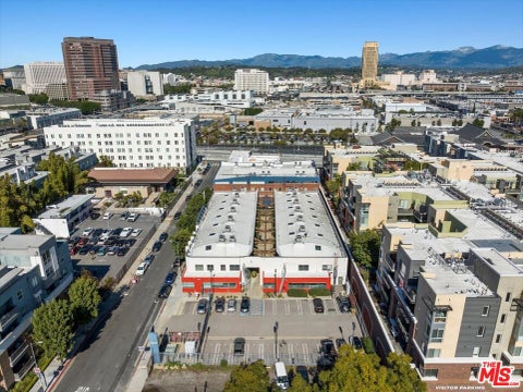 Tiny photo for 120 S Hewitt Street #6, Los Angeles, CA 90012 (MLS # 26854365)