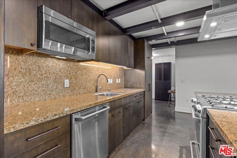 Tiny photo for 120 S Hewitt Street #6, Los Angeles, CA 90012 (MLS # 26854365)