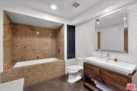 Tiny photo for 120 S Hewitt Street #6, Los Angeles, CA 90012 (MLS # 26854365)