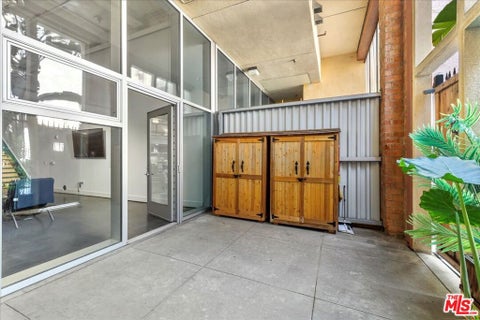 Tiny photo for 120 S Hewitt Street #6, Los Angeles, CA 90012 (MLS # 26854365)