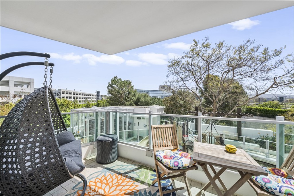 3141 Michelson Drive 404