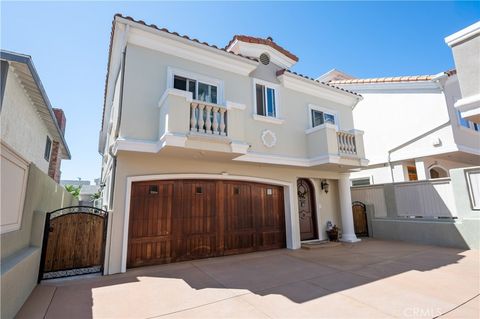 Tiny photo for 217 S Irena Avenue #B, Redondo Beach, CA 90277 (MLS # SB25227345)