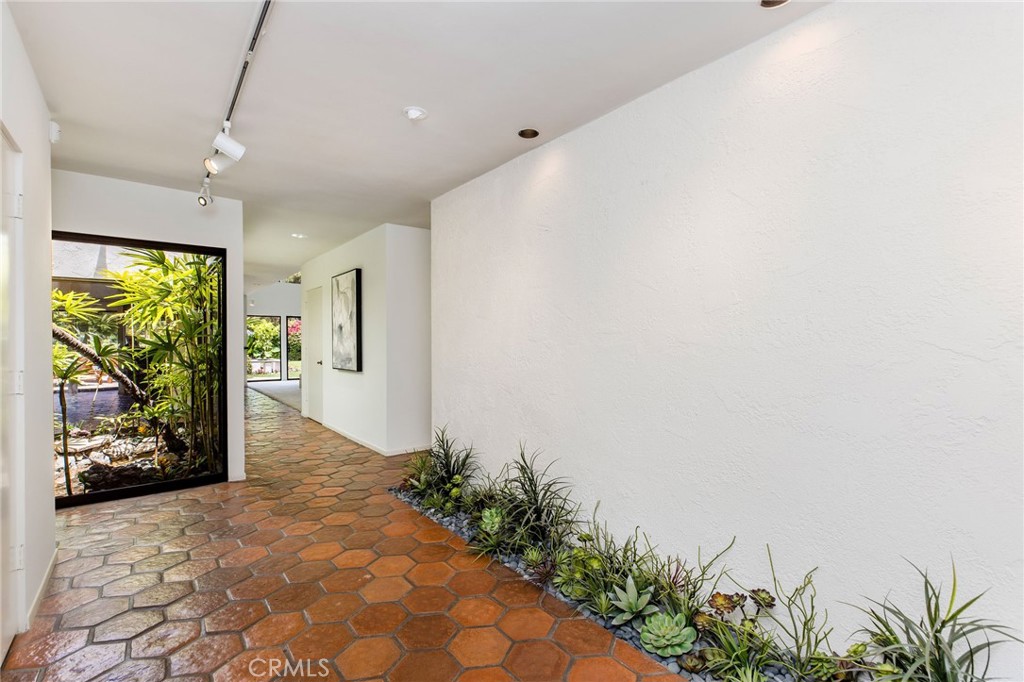 3721 Manor Drive