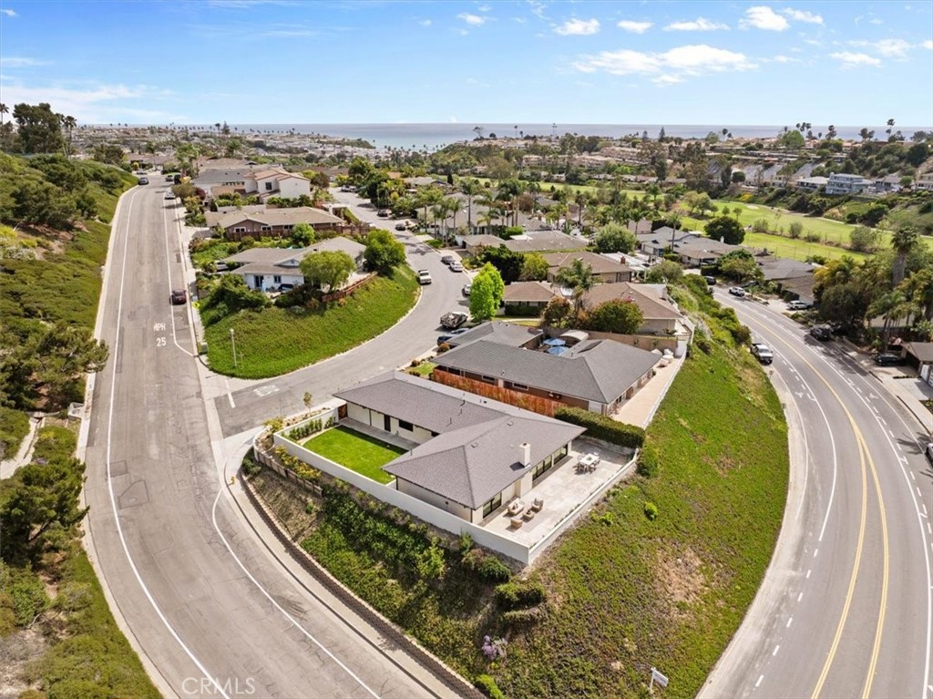 2943 Via San Jacinto