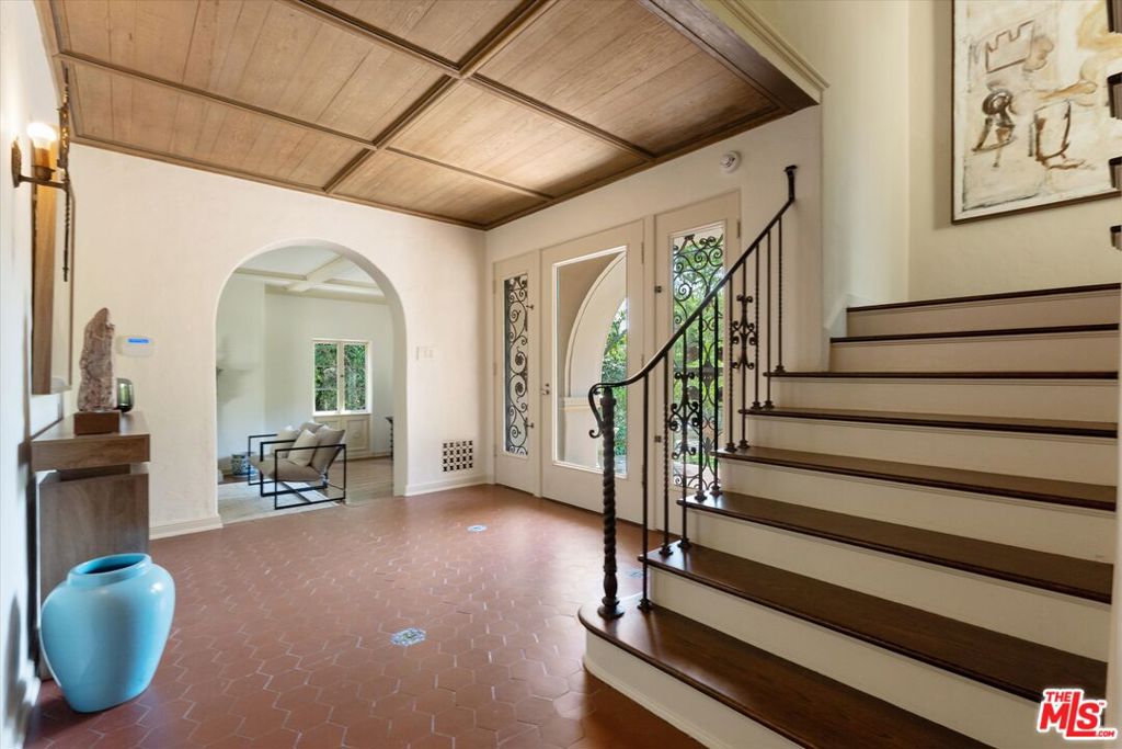 1836 Outpost Drive
