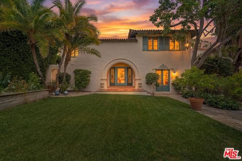 Photo of 1836 Outpost Drive, Los Angeles, CA 90068 (MLS # 26838341)