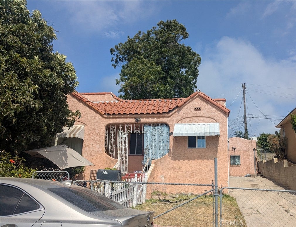 711 Olivewood TER