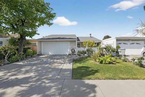 Photo of 3957 Tiverton Drive, San Jose, CA 95121 (MLS # ML82039209)