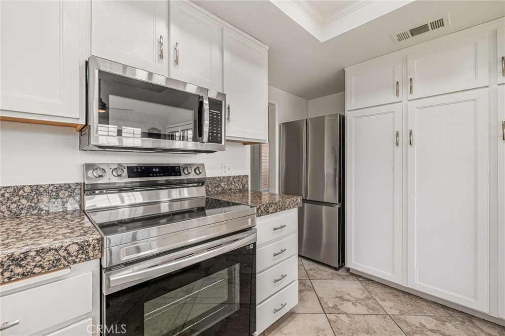 Palm Desert Resort CC (32418) - Residential