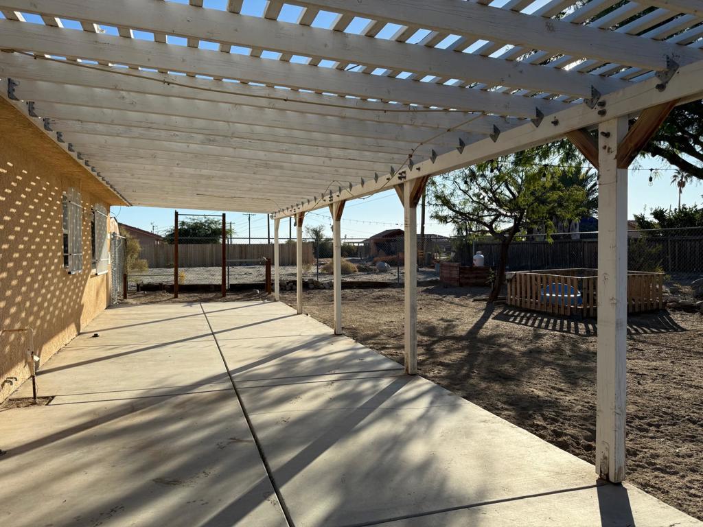 Vista Del Mar - Residential