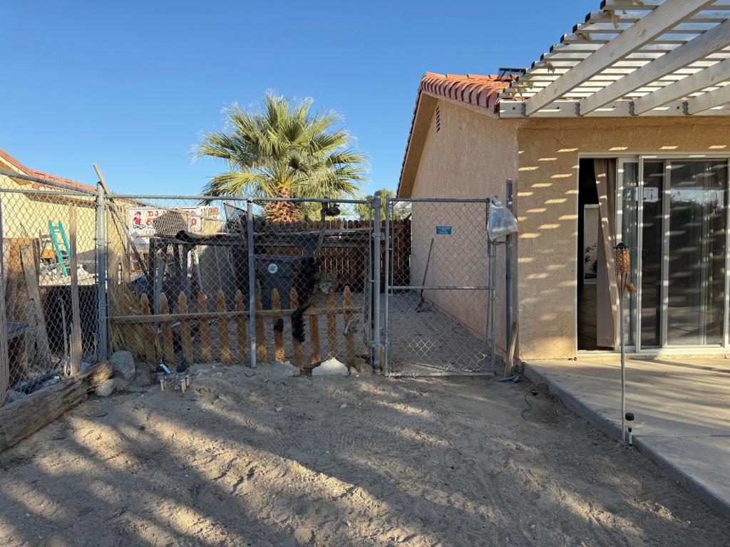 Vista Del Mar - Residential