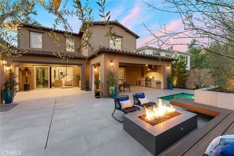52 Steeplechase Irvine CA 92602