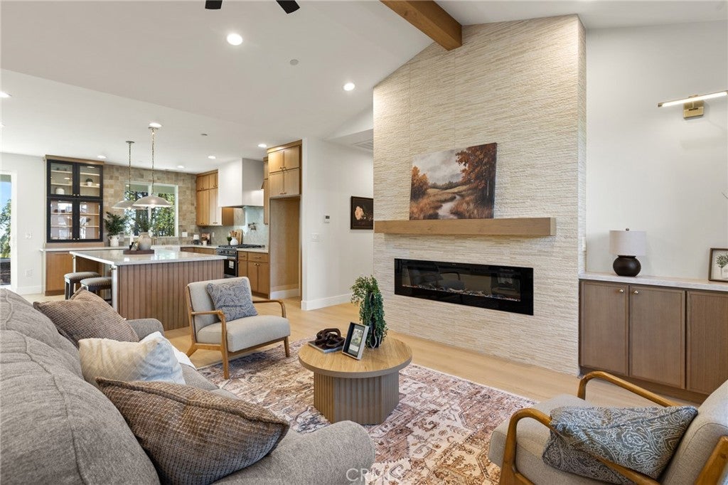 1006 Wagstaff