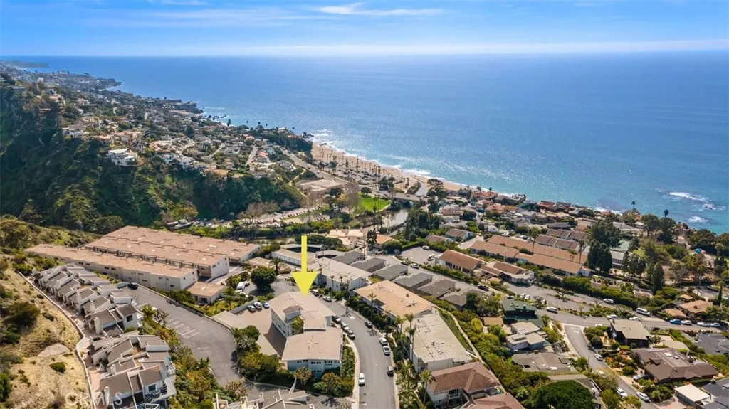 Laguna Beach, California 92651, United States, 3 Bedrooms Bedrooms, ,2 BathroomsBathrooms,Residential,Active,112463