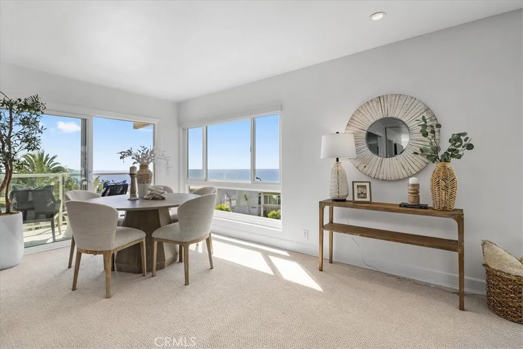Laguna Beach, California 92651, United States, 3 Bedrooms Bedrooms, ,2 BathroomsBathrooms,Residential,Active,112463