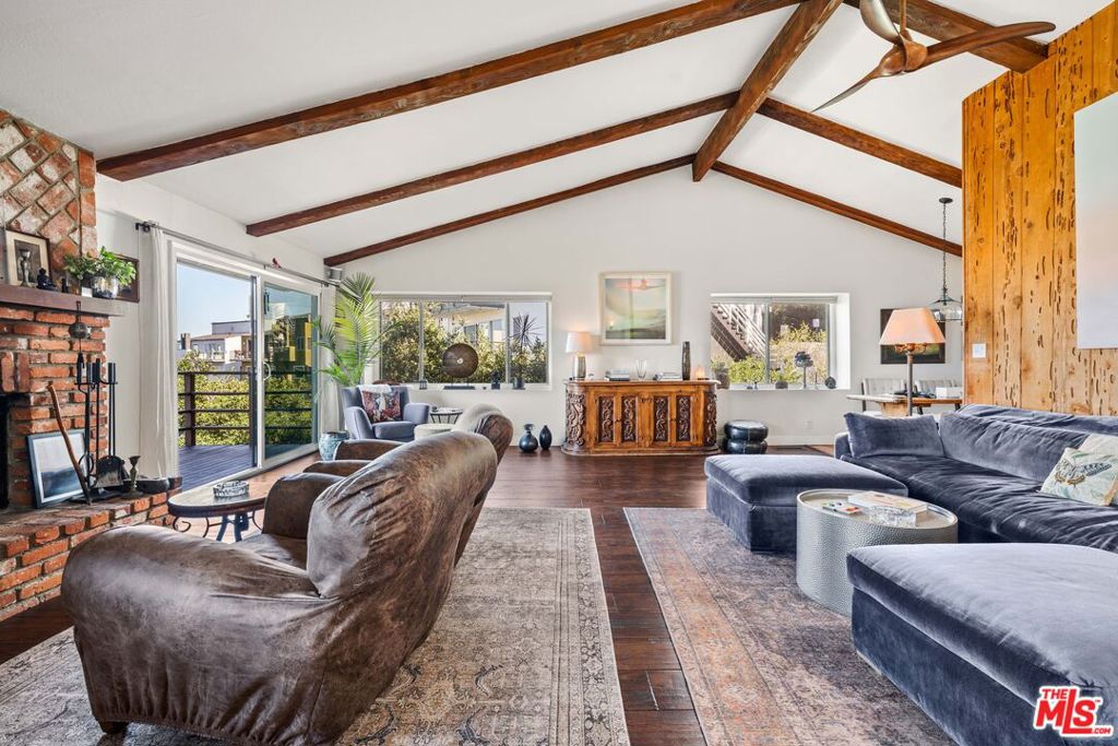 2154 Beech Knoll Road