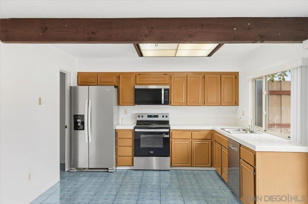 1444 Eagle Peak Ct. #E