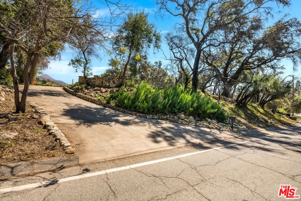 3172 Rubio Canyon Road