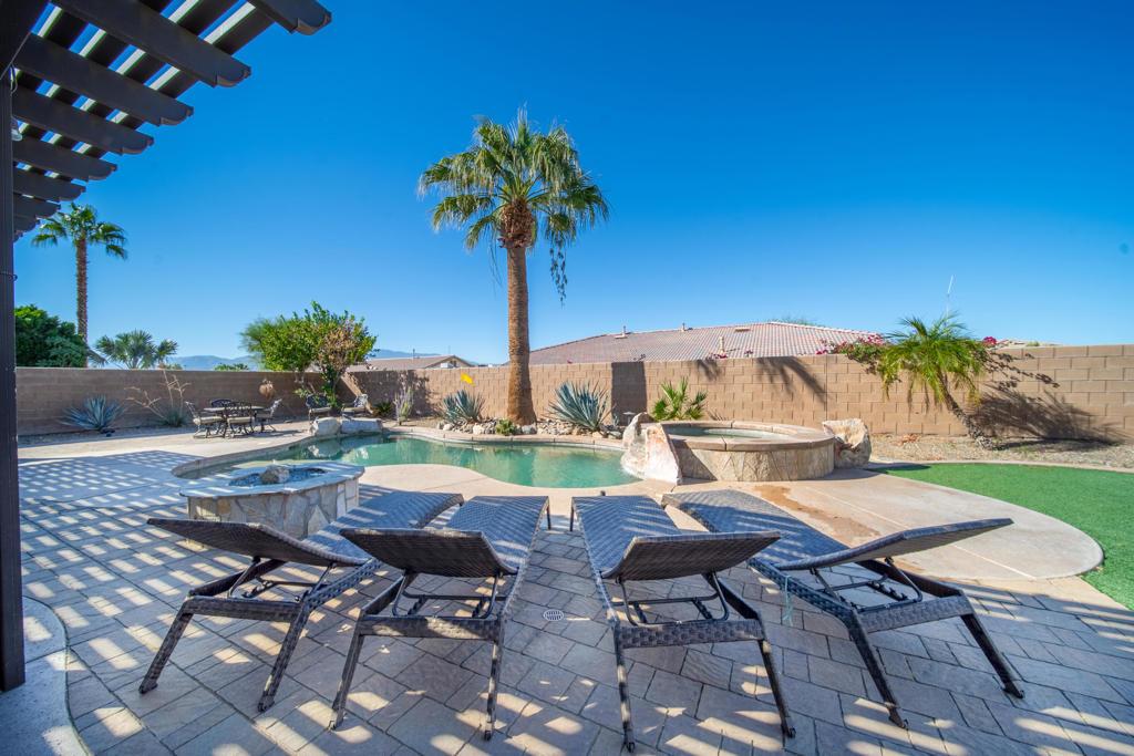 Shadow Hills - Residential