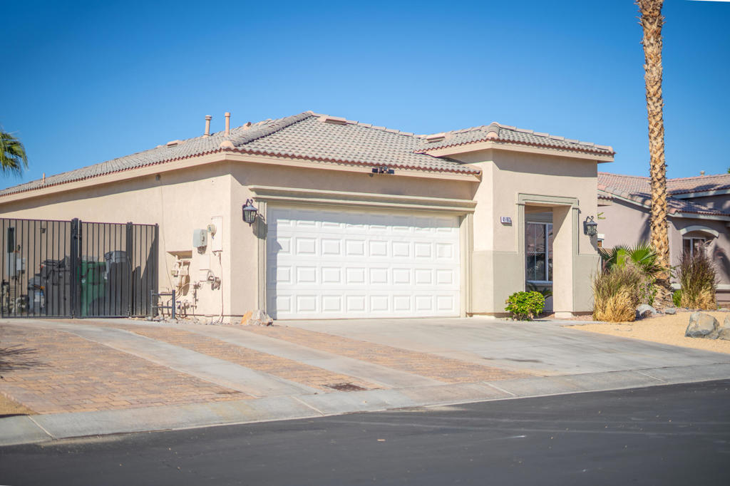 Shadow Hills - Residential